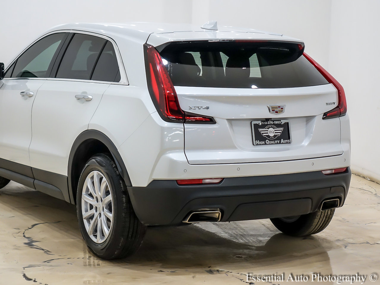 Used 2023 Cadillac XT4 Luxury image 9