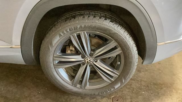 Used 2020 Volkswagen Atlas Cross Sport SE w/ Panoramic Sunroof Package AWD/4WD image 8