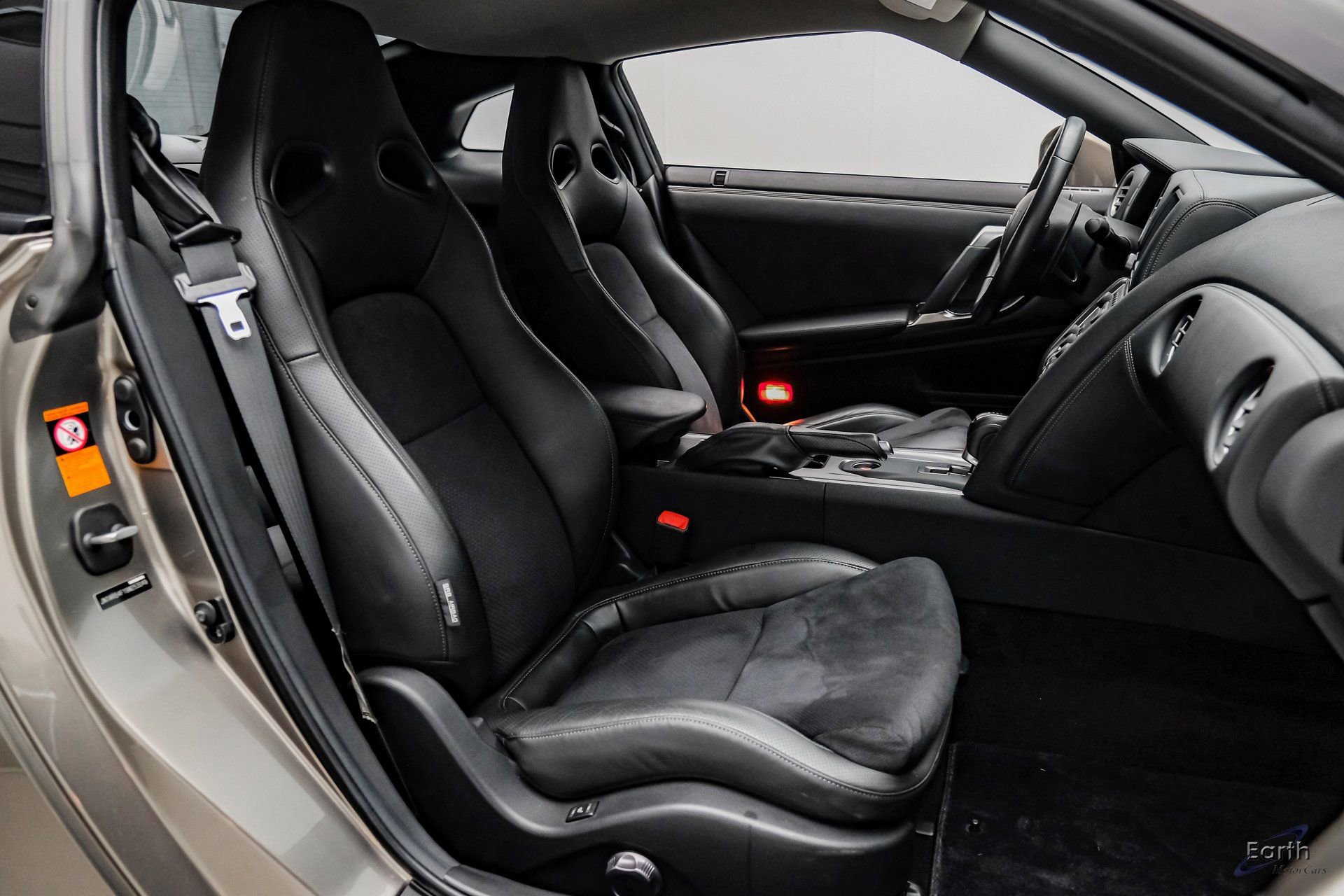 Used 2009 Nissan GT-R Premium image 55