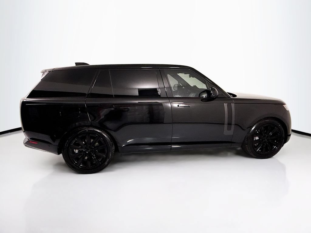 New 2026 Land Rover Range Rover Long Wheelbase SE AWD/4WD image 4
