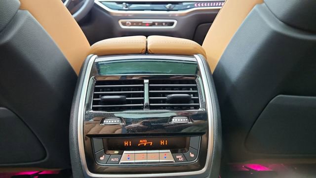 Used 2026 BMW X7 xDrive40i image 42