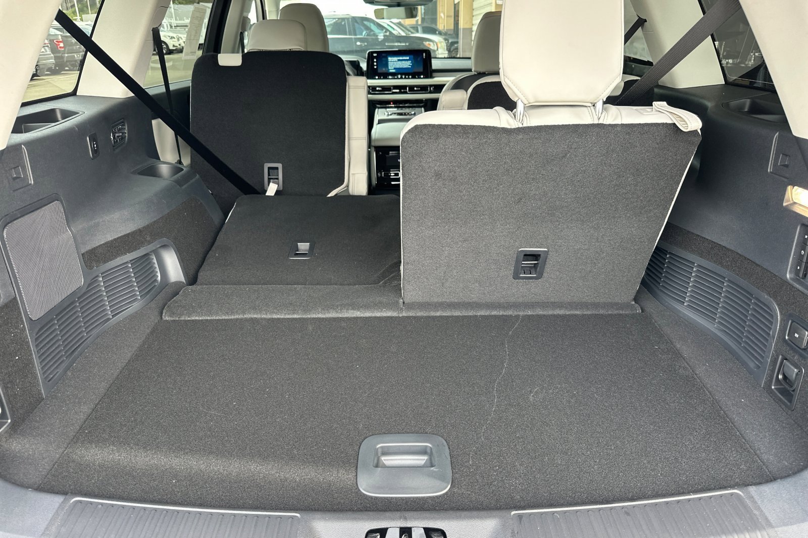 New 2026 Lincoln Aviator Premiere w/ Jet Appearance Package image 15