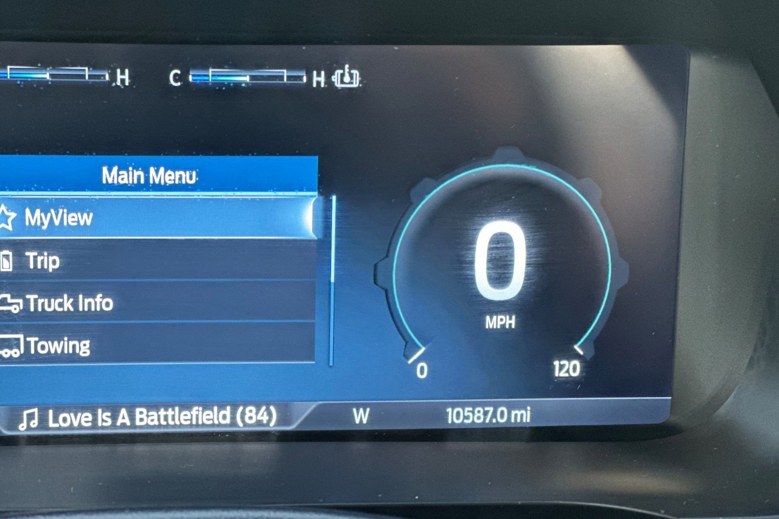 Used 2023 Ford F150 Lightning XLT image 26