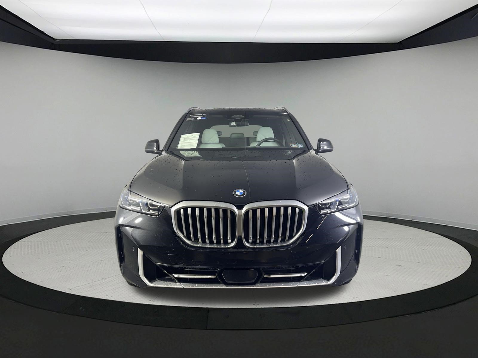 Certified 2026 BMW X5 xDrive40i AWD/4WD image 2