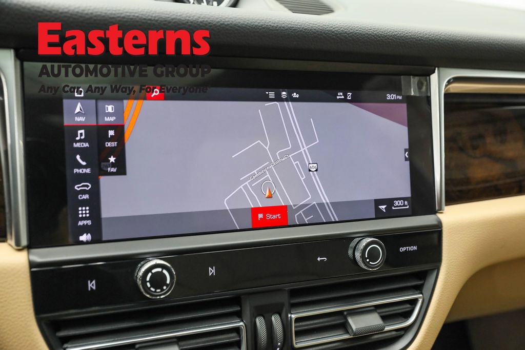 Used 2024 Porsche Macan image 19