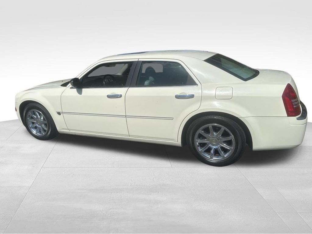 Used 2006 Chrysler 300 C w/ Navigation & Sound Group II image 12