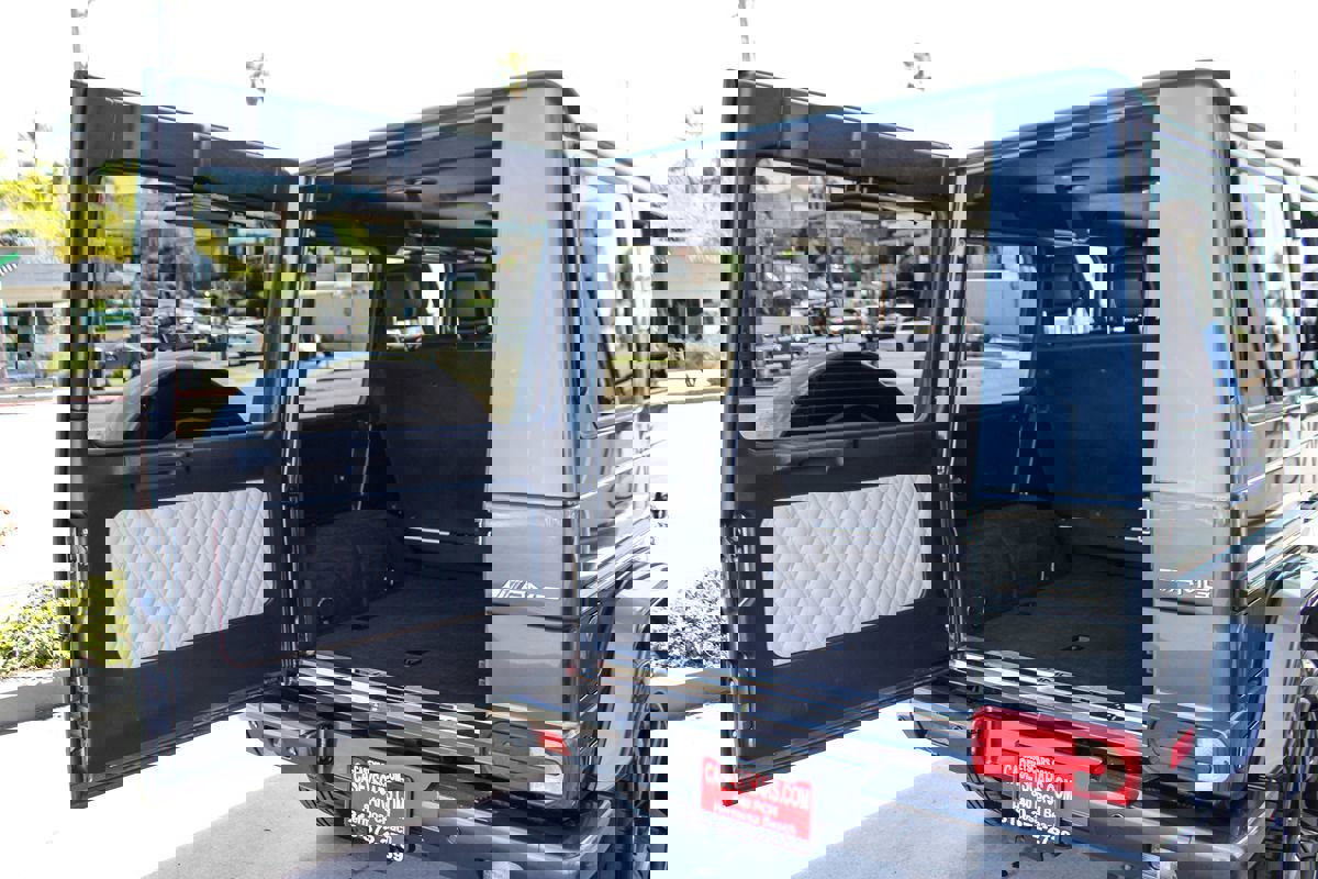 Used 2015 Mercedes-Benz G 63 AMG 4MATIC image 37