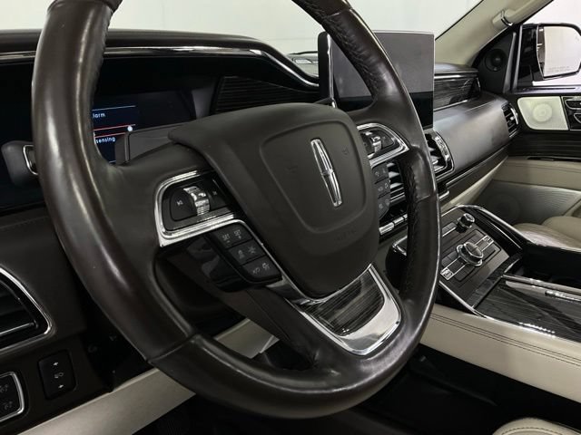 Used 2022 Lincoln Navigator L Black Label AWD/4WD image 16