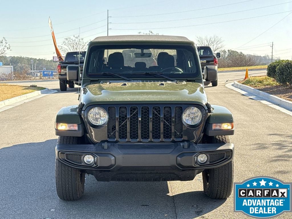 Used 2021 Jeep Gladiator Willys image 9