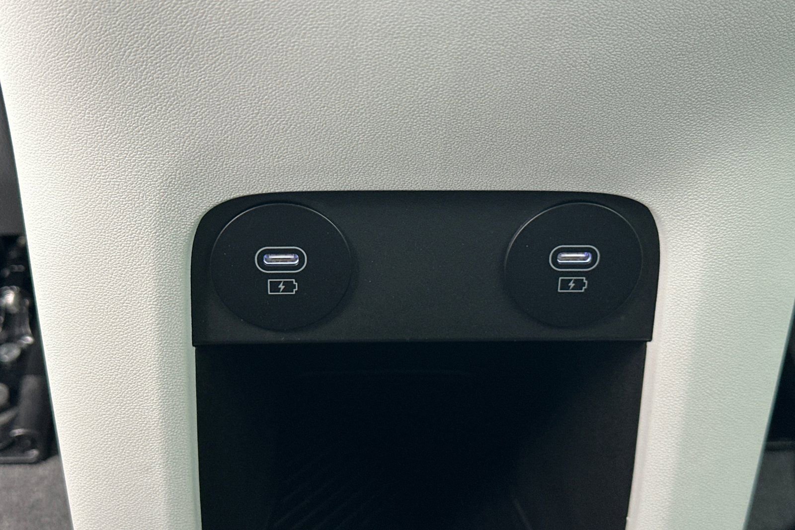 Used 2025 Hyundai Ioniq 5 Limited image 43