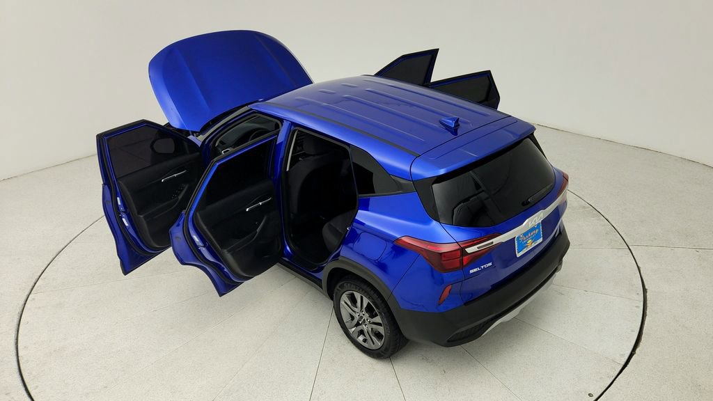 Used 2023 Kia Seltos LX image 43