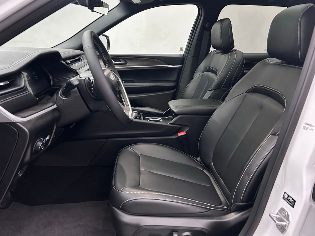 New 2026 Jeep Grand Cherokee Limited w/ Limited Altitude Package image 12