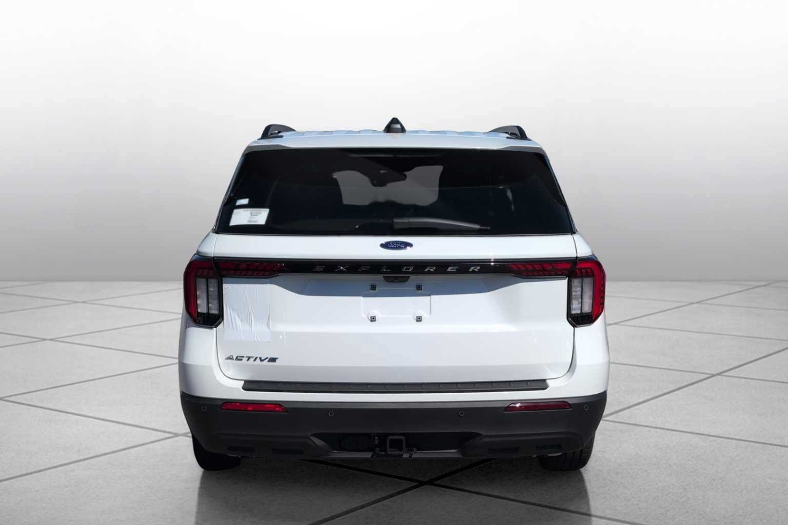 New 2026 Ford Explorer Active RWD image 4