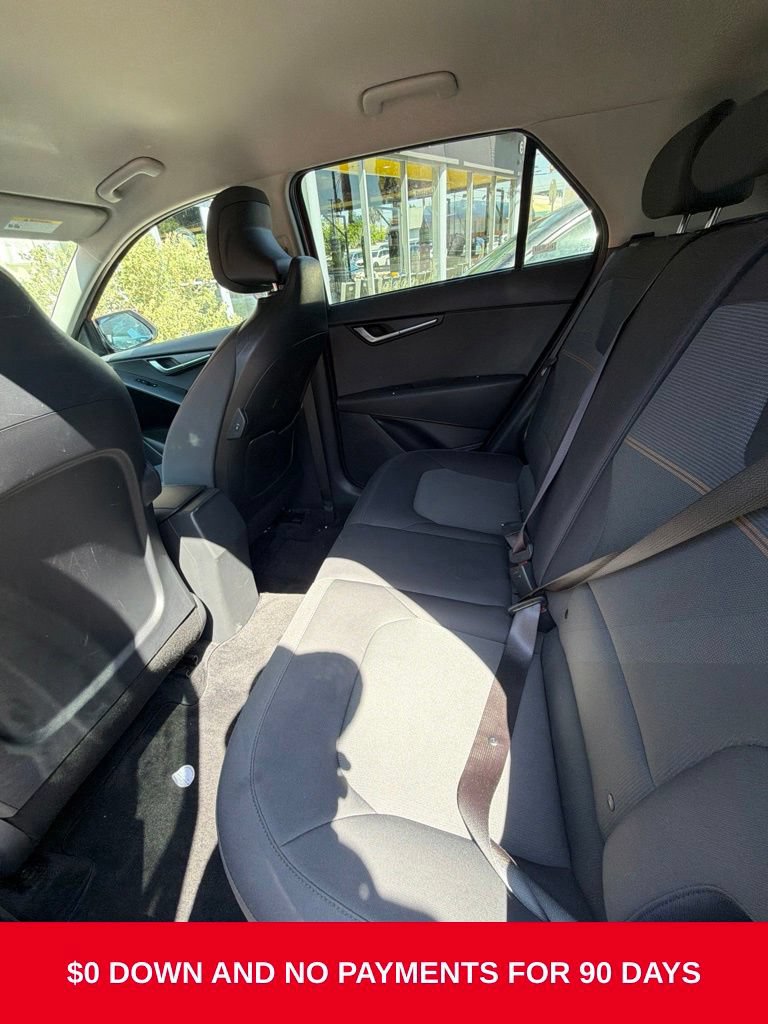Used 2025 Kia Niro LX FWD image 7