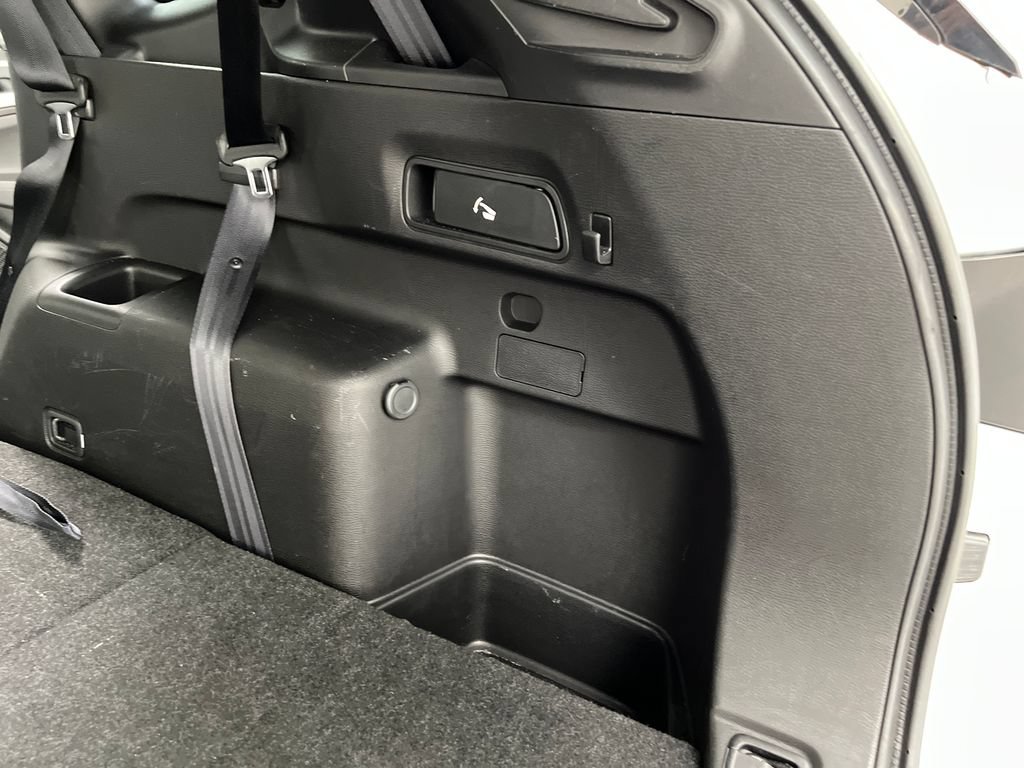 Used 2025 Mitsubishi Outlander SE FWD image 44