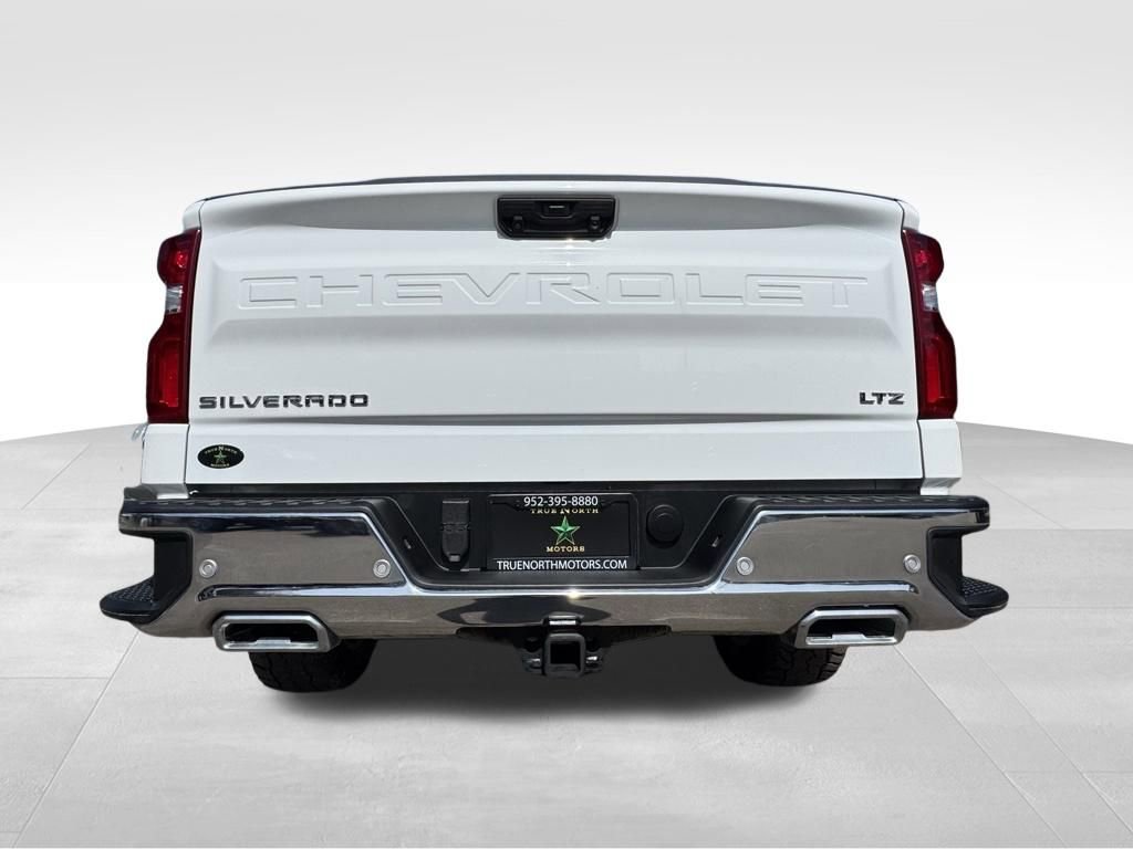 Used 2025 Chevrolet Silverado 1500 LTZ AWD/4WD image 9