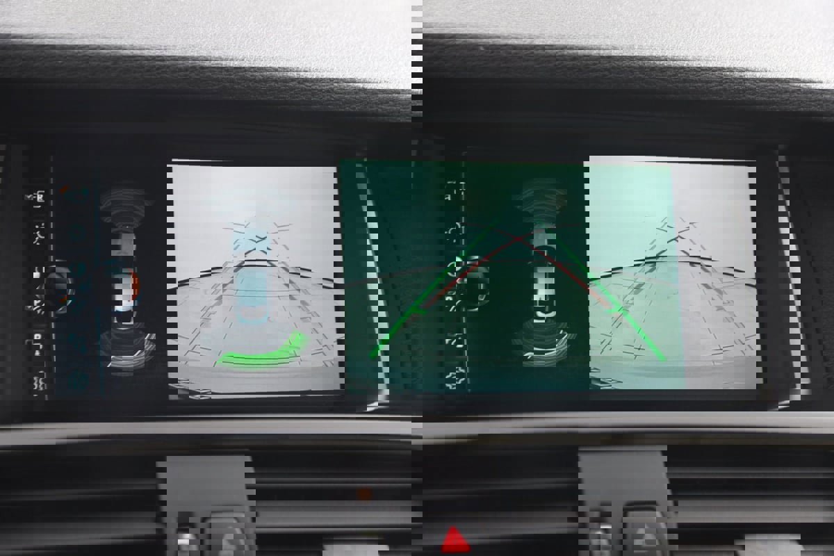 Used 2018 BMW X4 M40i image 10