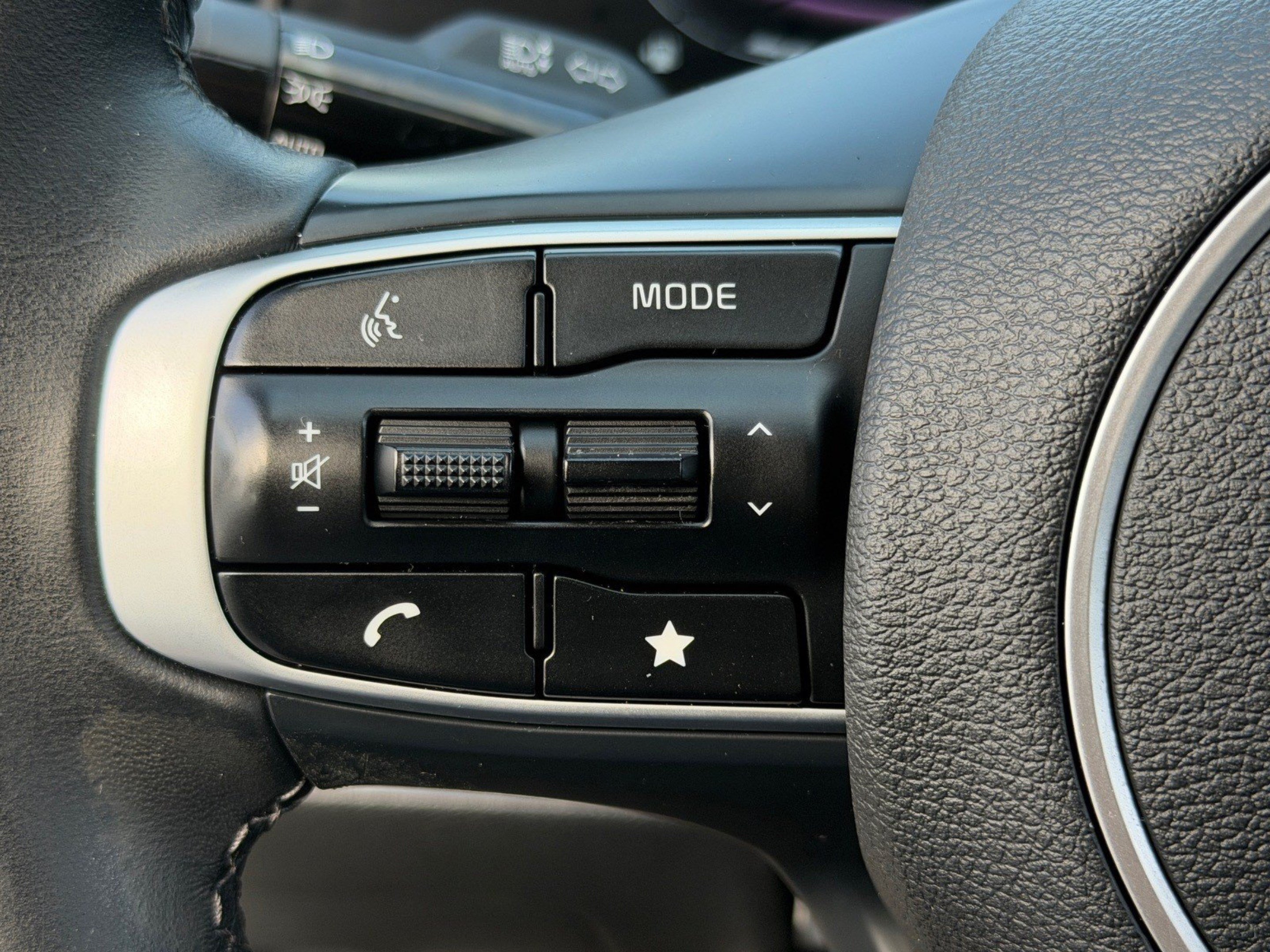 Certified 2023 Kia Sportage EX FWD image 29