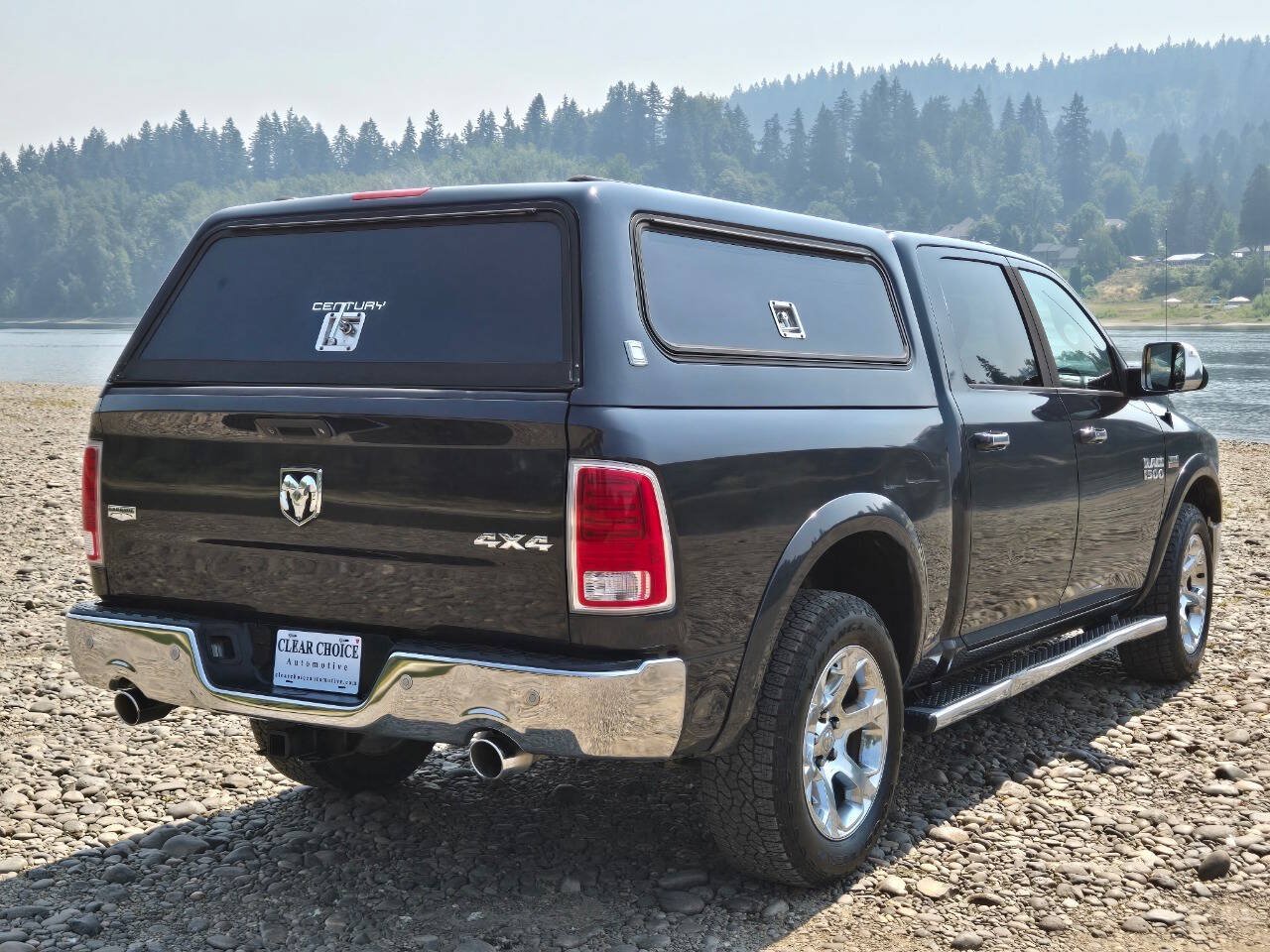 Used 2015 RAM 1500 Laramie w/ Convenience Group AWD/4WD image 15
