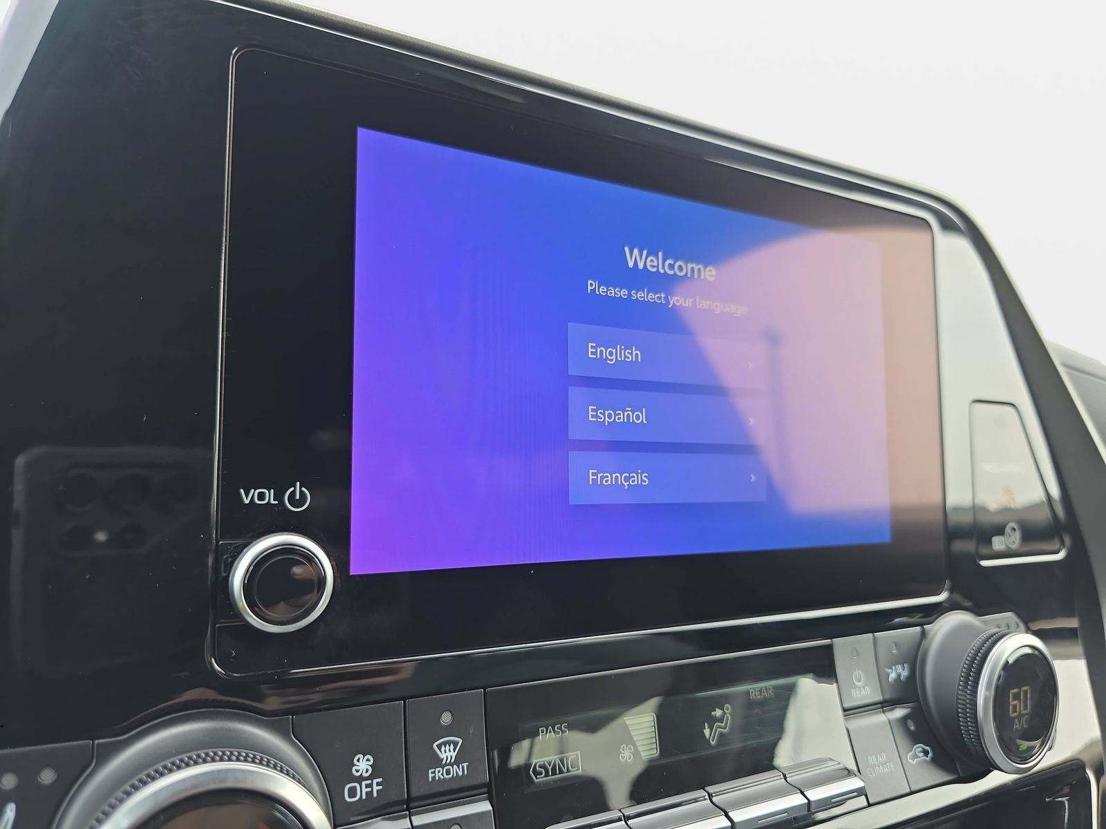 Used 2023 Toyota Highlander XLE FWD image 22