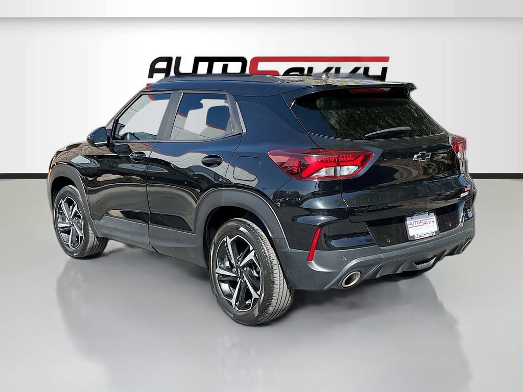 Used 2023 Chevrolet TrailBlazer RS w/ Sun and Liftgate Package image 5