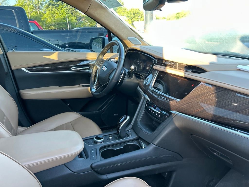 Used 2024 Cadillac XT6 Sport w/ Platinum Package AWD/4WD image 9