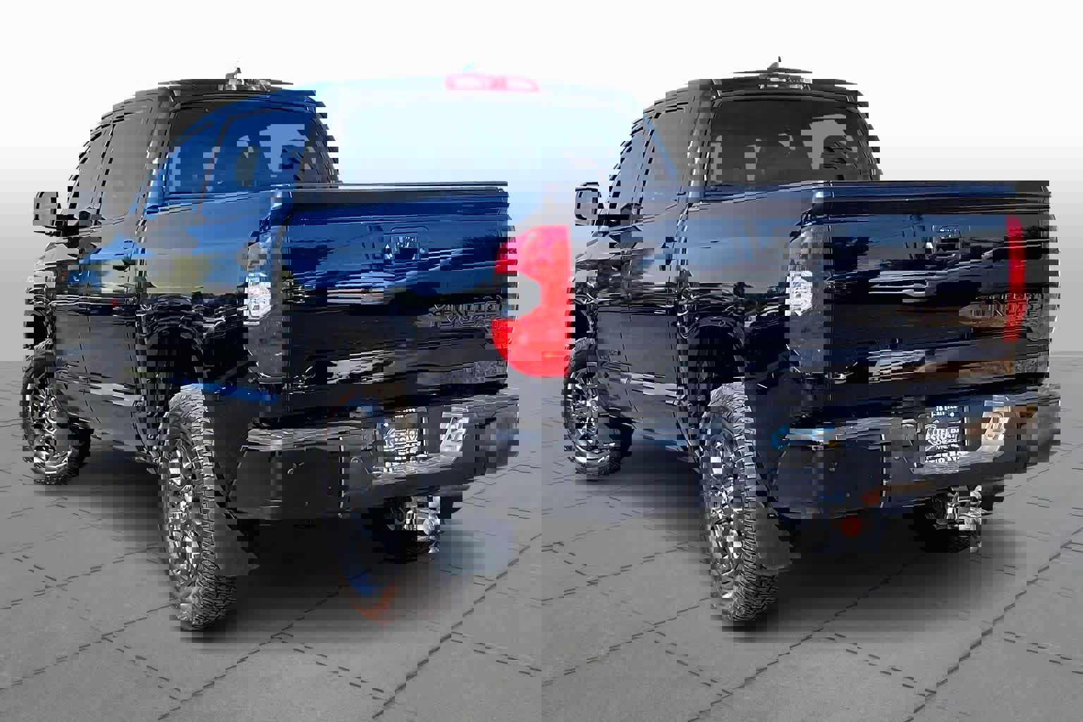 Used 2021 Toyota Tundra SR5 w/ Trail Edition image 11