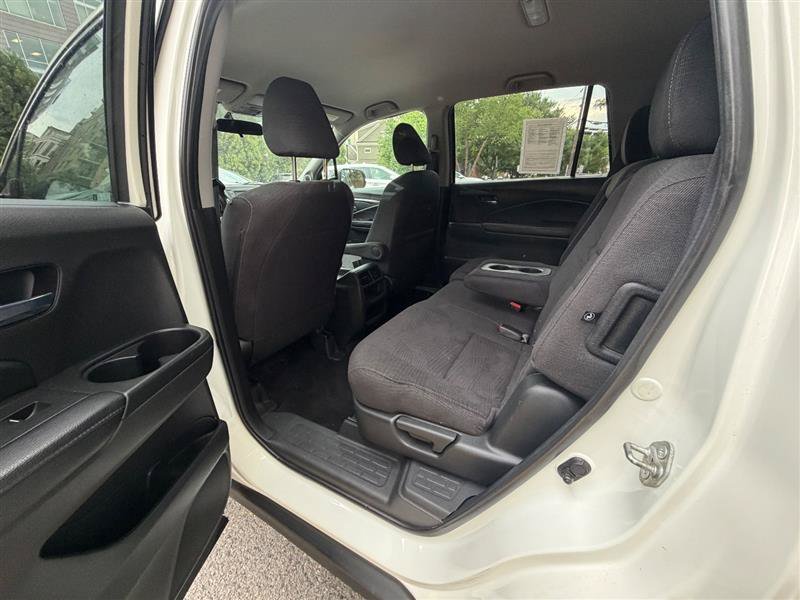 Used 2018 Honda Pilot LX image 34