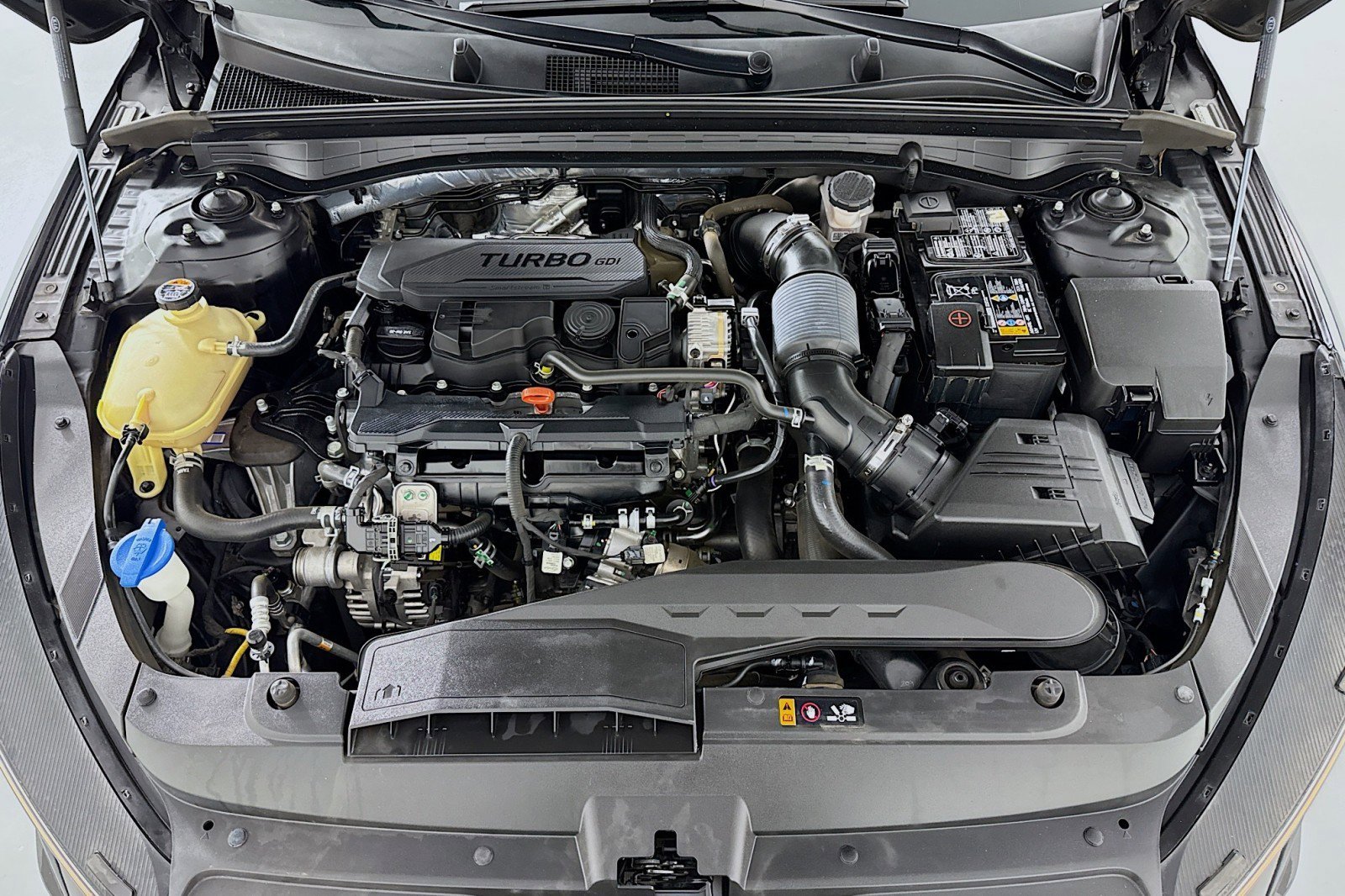 Used 2023 Kia K5 GT-Line image 11