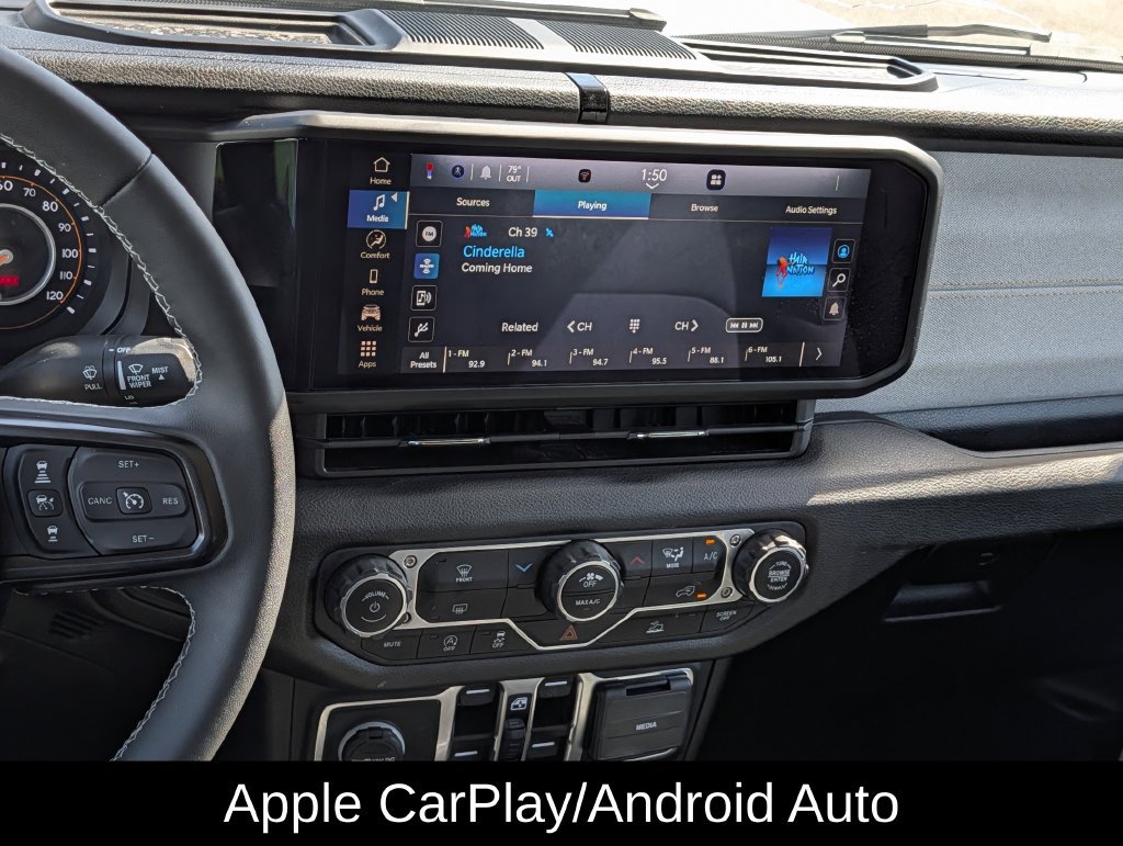 Used 2025 Jeep Gladiator Sport AWD/4WD image 16