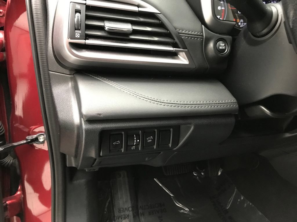 Used 2021 Subaru Outback Limited image 9