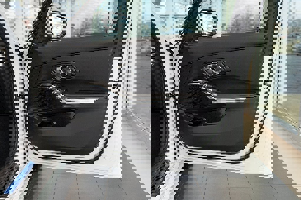 New 2026 BMW 330i xDrive Sedan w/ Premium Package image 19