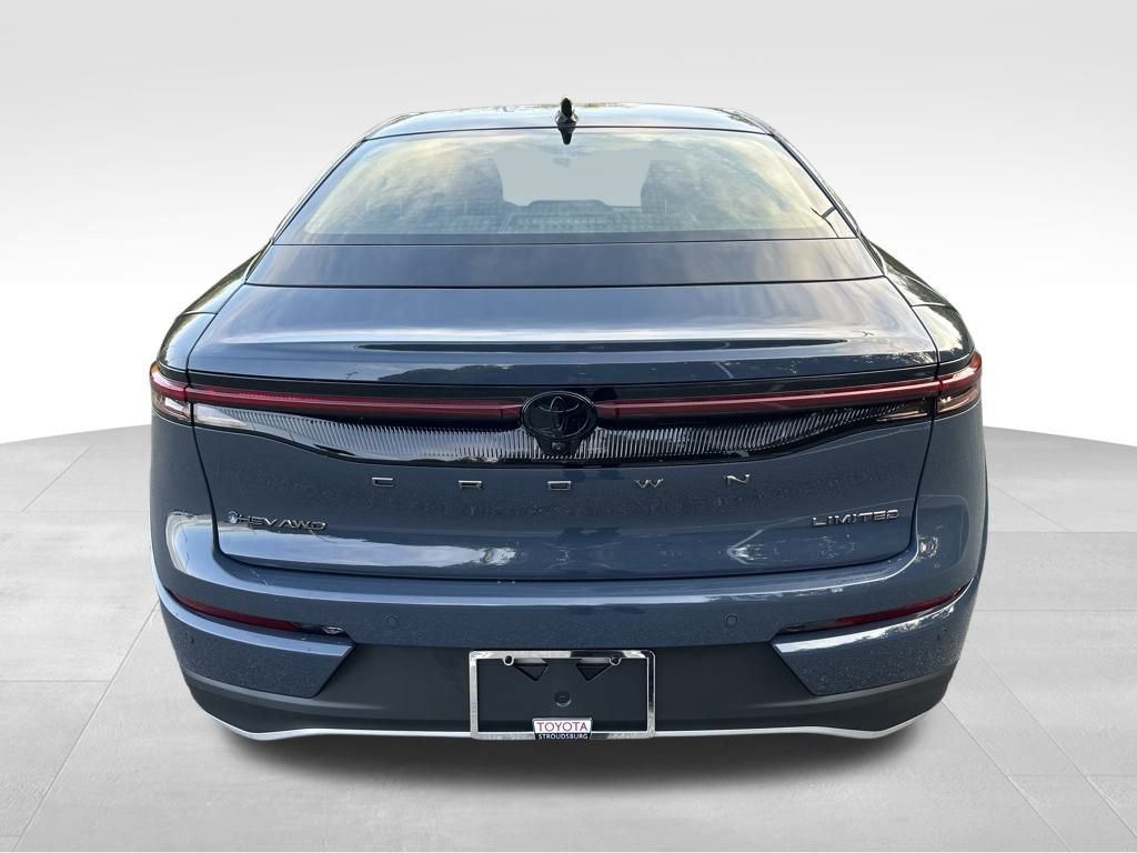 New 2026 Toyota Crown Nightshade image 4