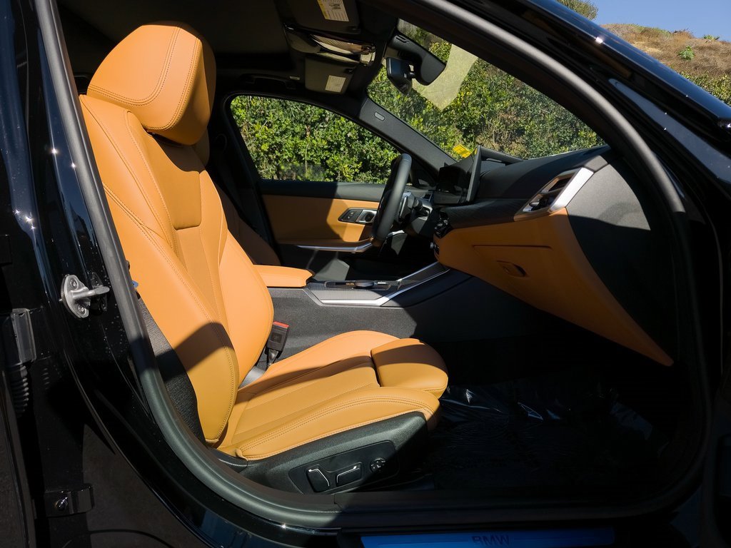 Used 2025 BMW 330i Sedan w/ Parking Assistance Package image 24