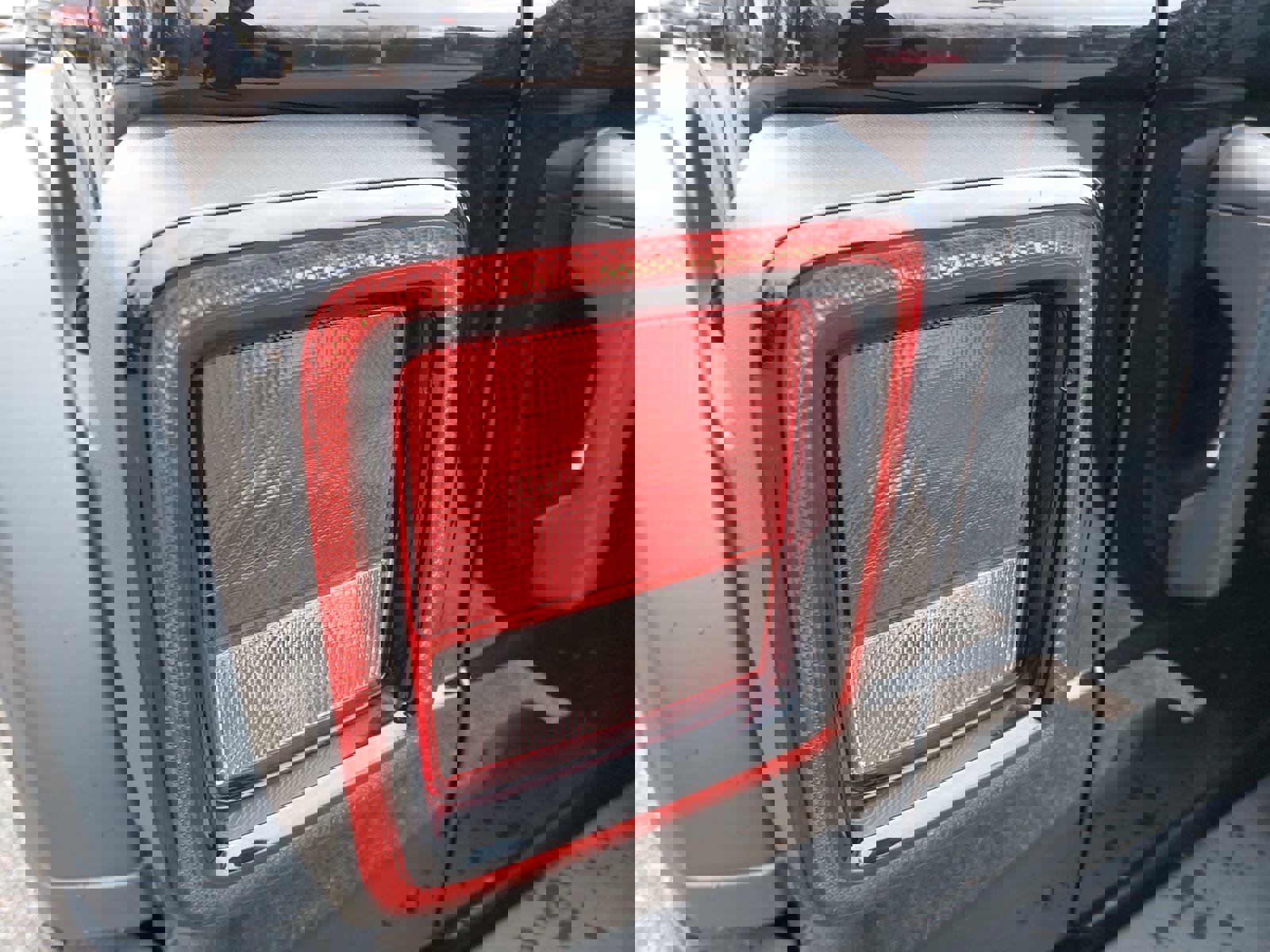 Used 2024 Jeep Wrangler Sport S image 33