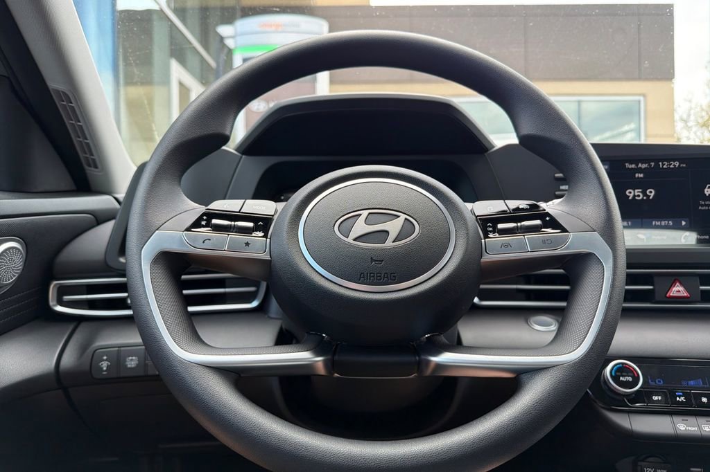 New 2026 Hyundai Elantra Blue image 20