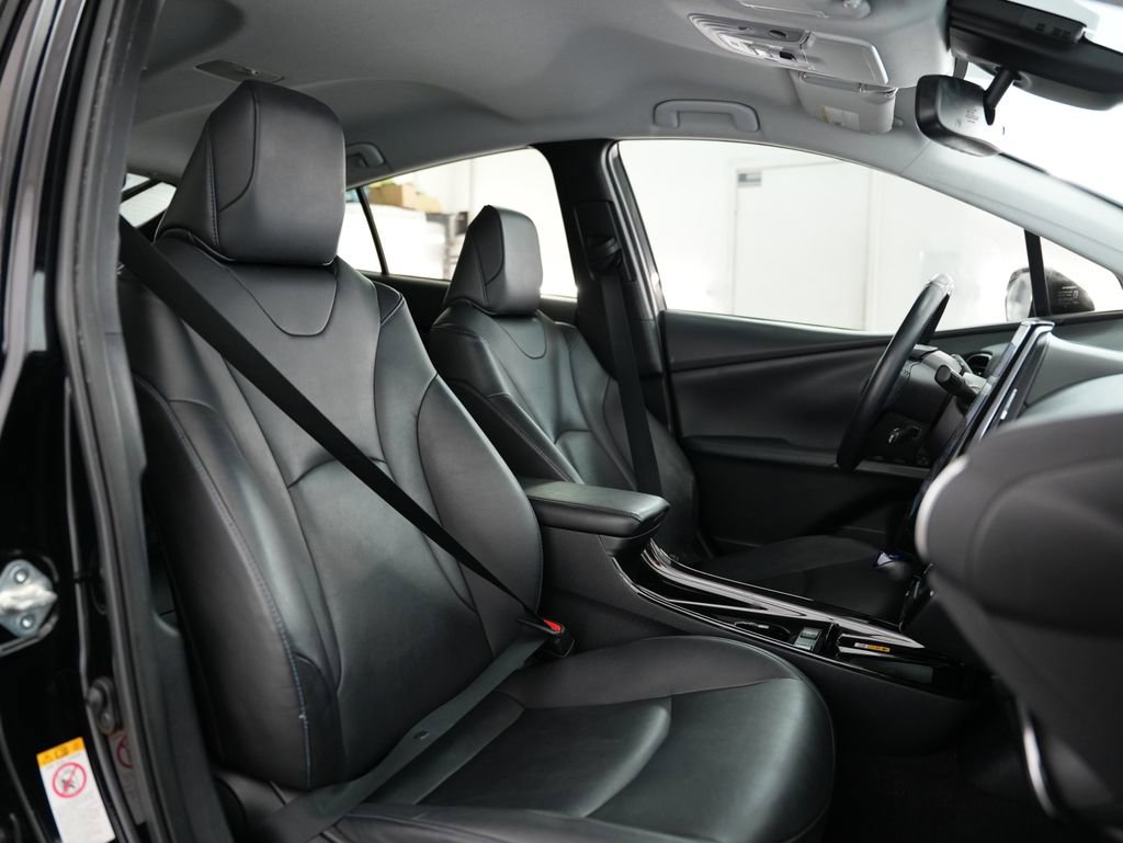 Used 2020 Toyota Prius Limited FWD image 52