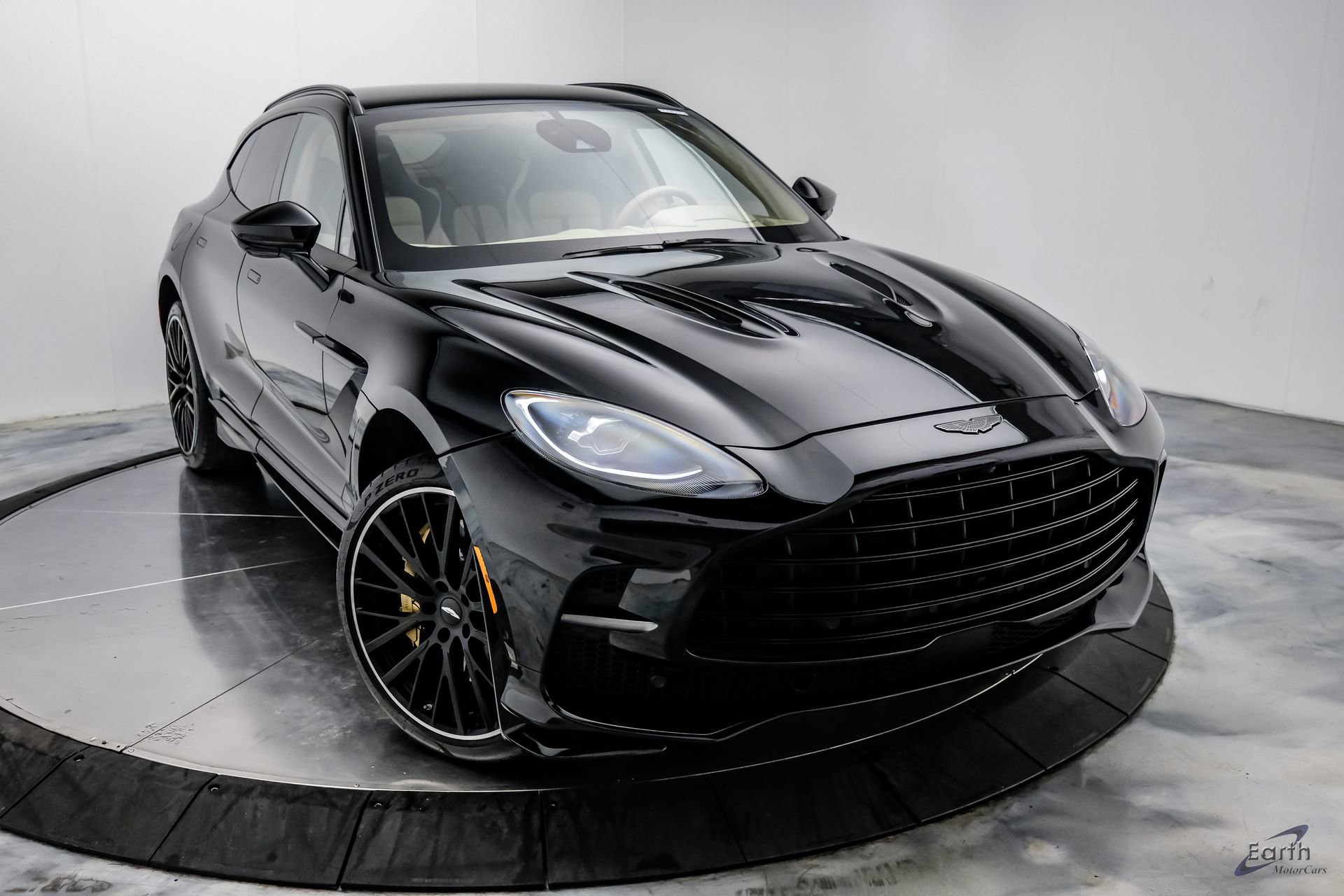 Used 2023 Aston Martin DBX 707 image 23