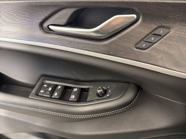 New 2025 Jeep Grand Cherokee L Limited w/ Luxury Tech Group II image 14