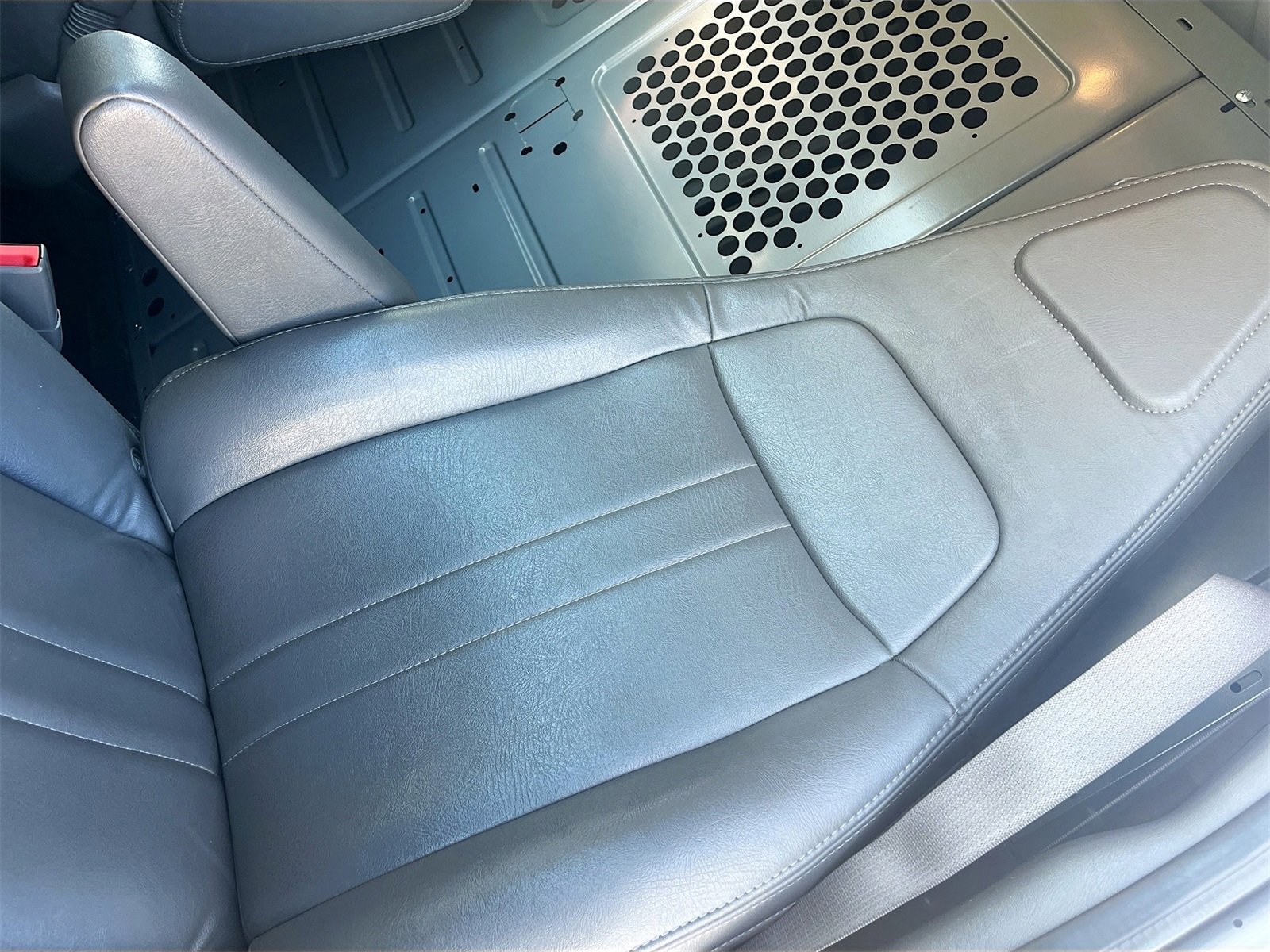 Used 2023 GMC Savana 2500 Extended w/ Driver Convenience Package image 18