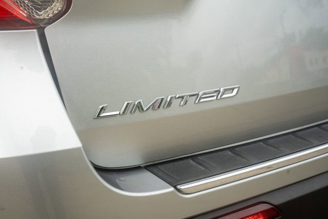 Used 2021 Ford Explorer Limited w/ Hybrid Equipment Group 310A AWD/4WD image 13