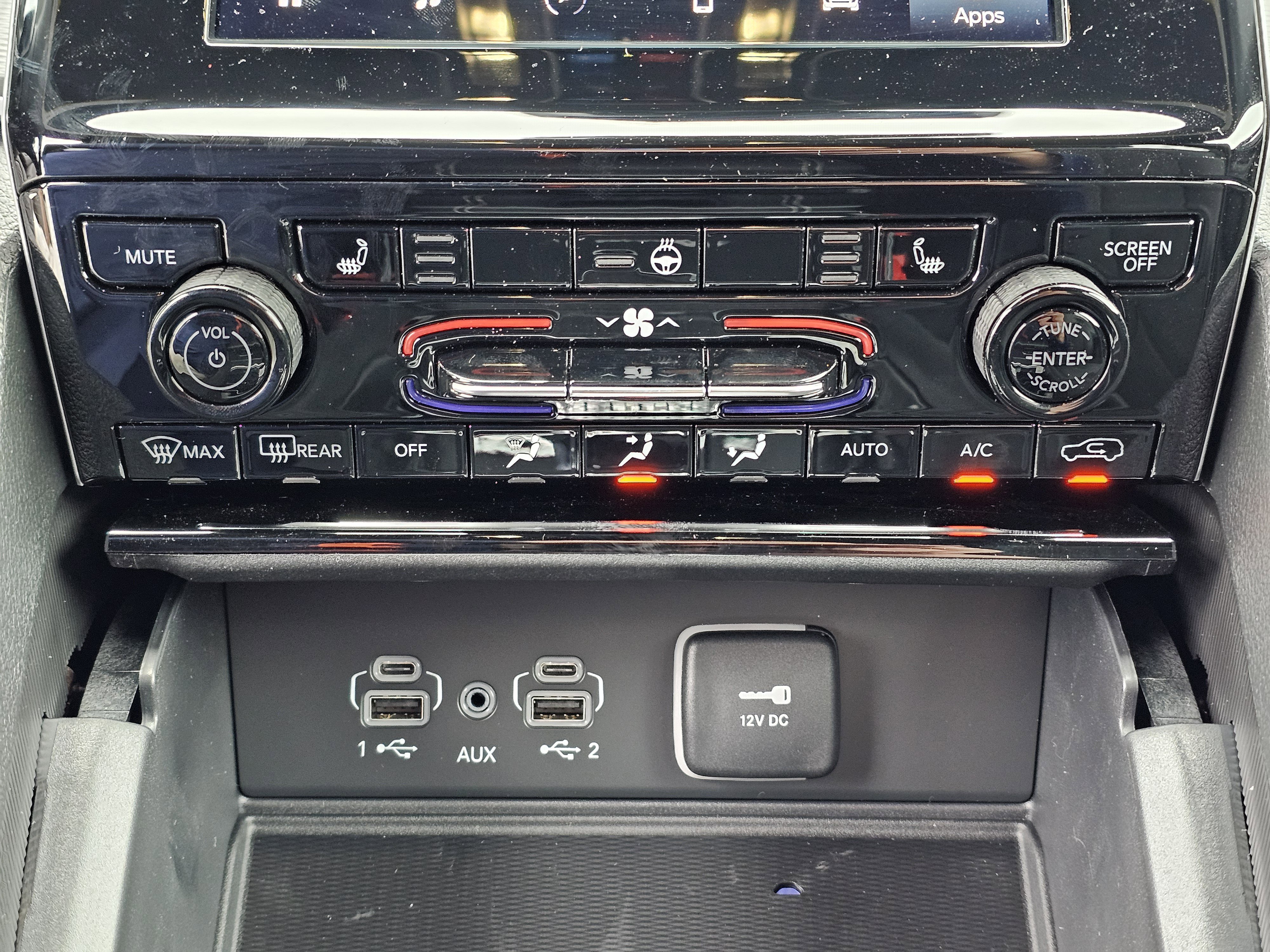 New 2025 Jeep Grand Cherokee Altitude image 27