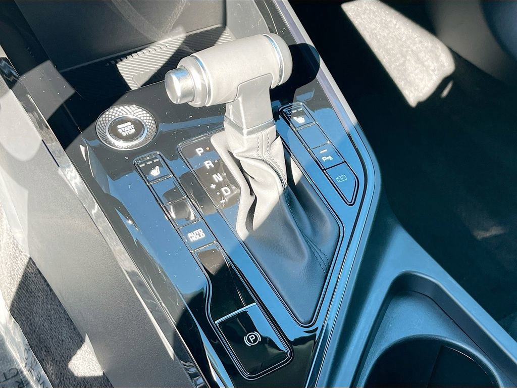 Certified 2024 Kia Niro EX image 18