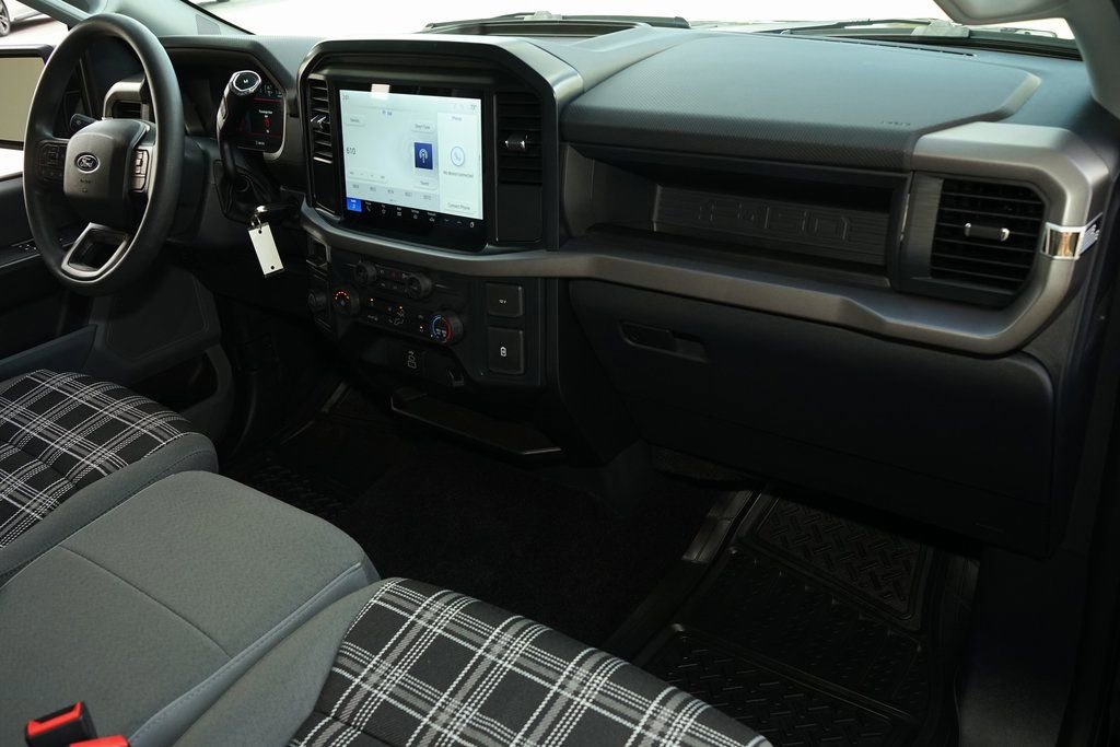 Used 2025 Ford F150 XL w/ Equipment Group 103A High image 11