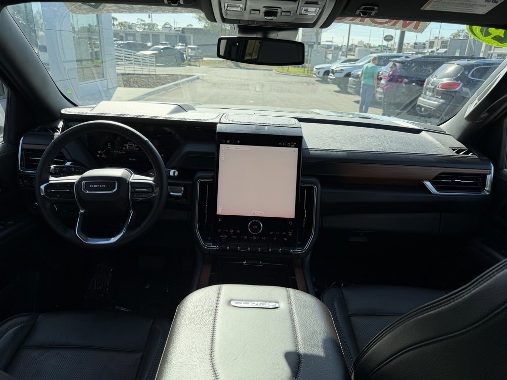 Used 2025 GMC Yukon Denali image 35