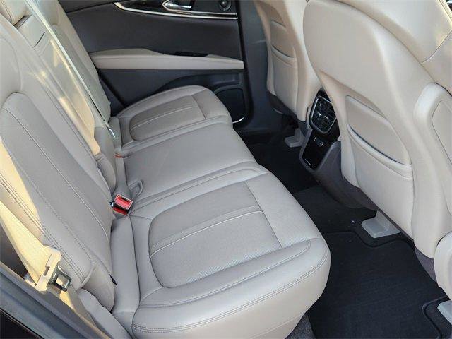 Used 2021 Lincoln Nautilus Reserve w/ Equipment Group 201A image 14