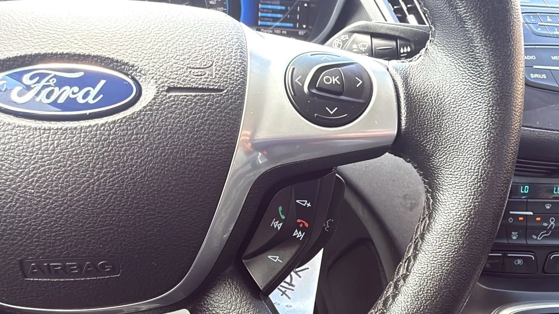 Used 2017 Ford C-MAX Energi SE image 11