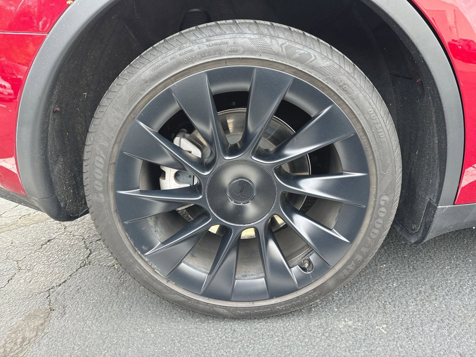 Used 2024 Tesla Model Y Long Range image 31