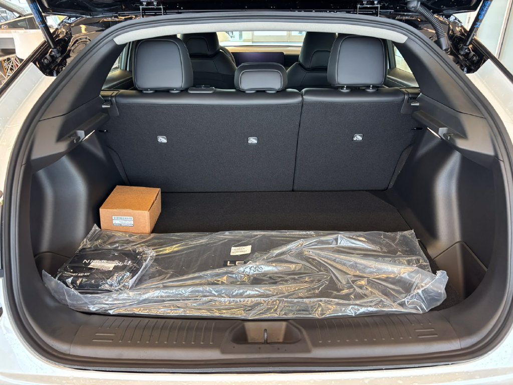 New 2026 Nissan Leaf SV+ w/ Floor Mat Package (SV+) FWD image 27