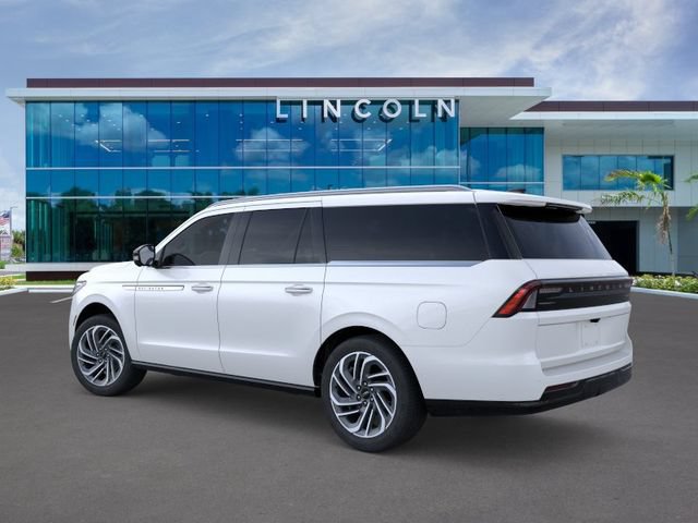 New 2025 Lincoln Navigator L Reserve AWD/4WD image 4
